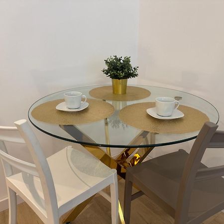Apartament Przy Placu Wolnosci ポズナン エクステリア 写真