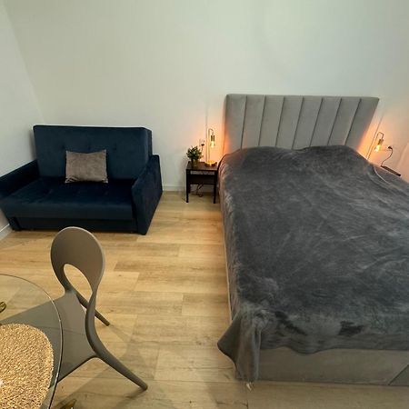 Apartament Przy Placu Wolnosci ポズナン エクステリア 写真